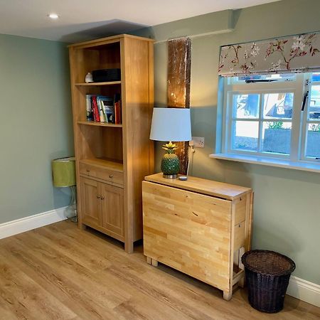 The Grannery Apartment Wadhurst Bagian luar foto