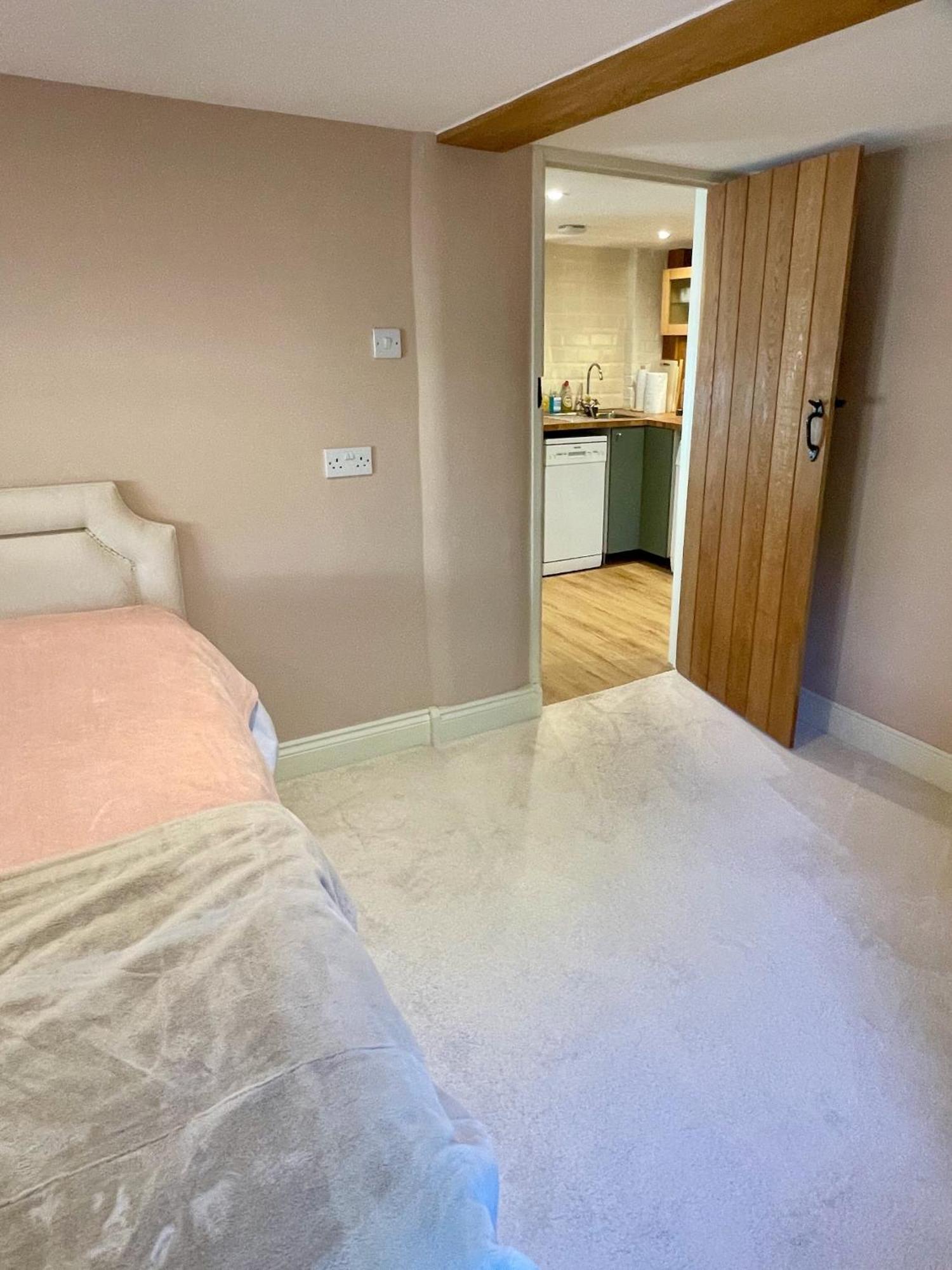 The Grannery Apartment Wadhurst Bagian luar foto