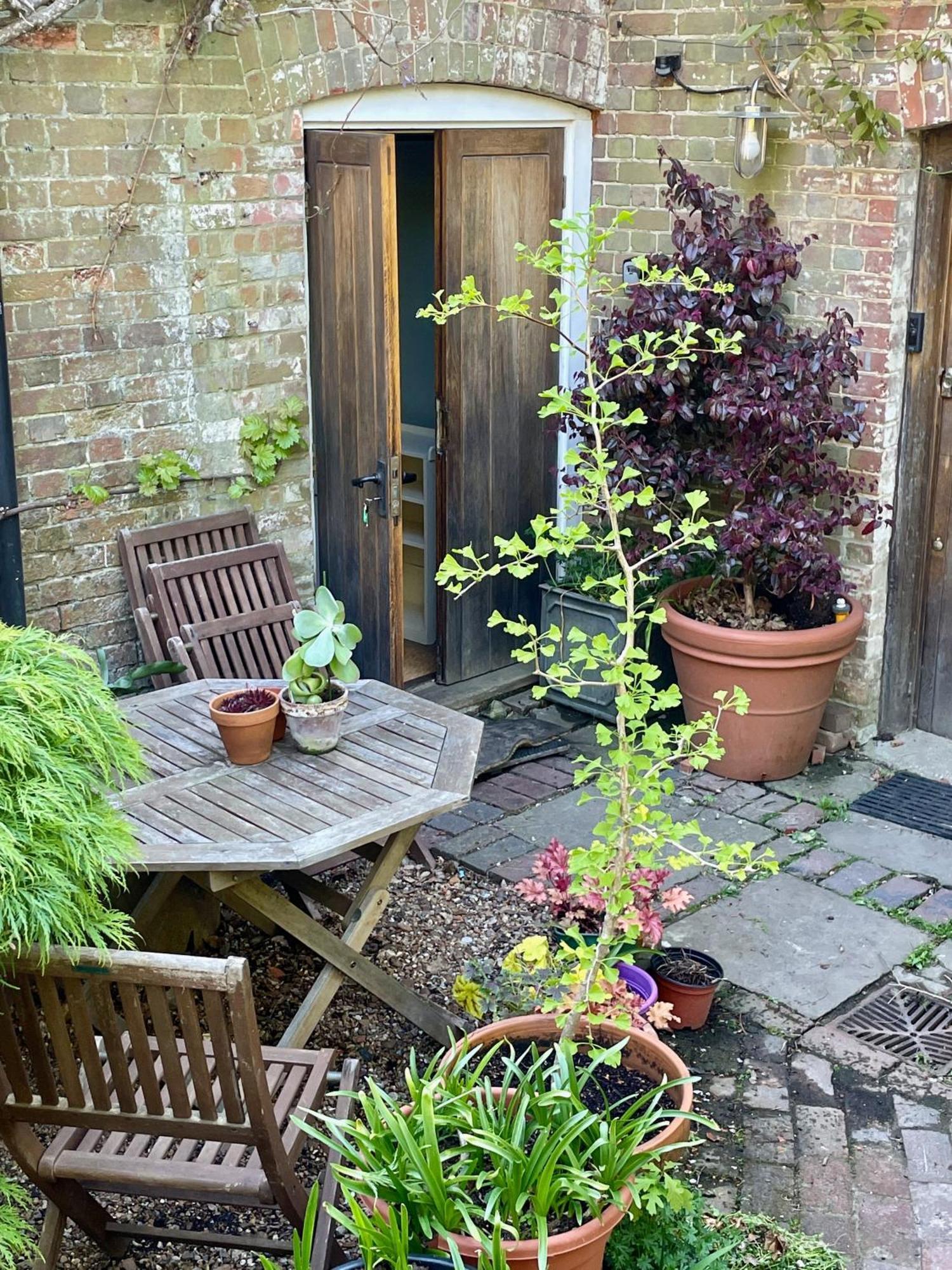 The Grannery Apartment Wadhurst Bagian luar foto