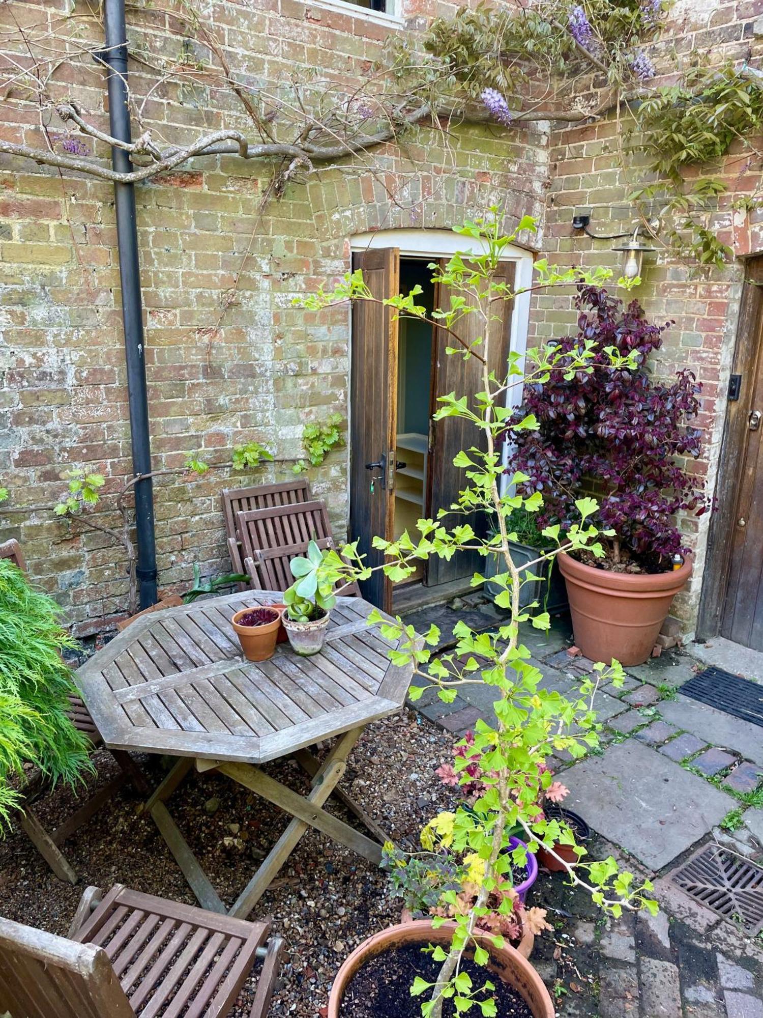 The Grannery Apartment Wadhurst Bagian luar foto